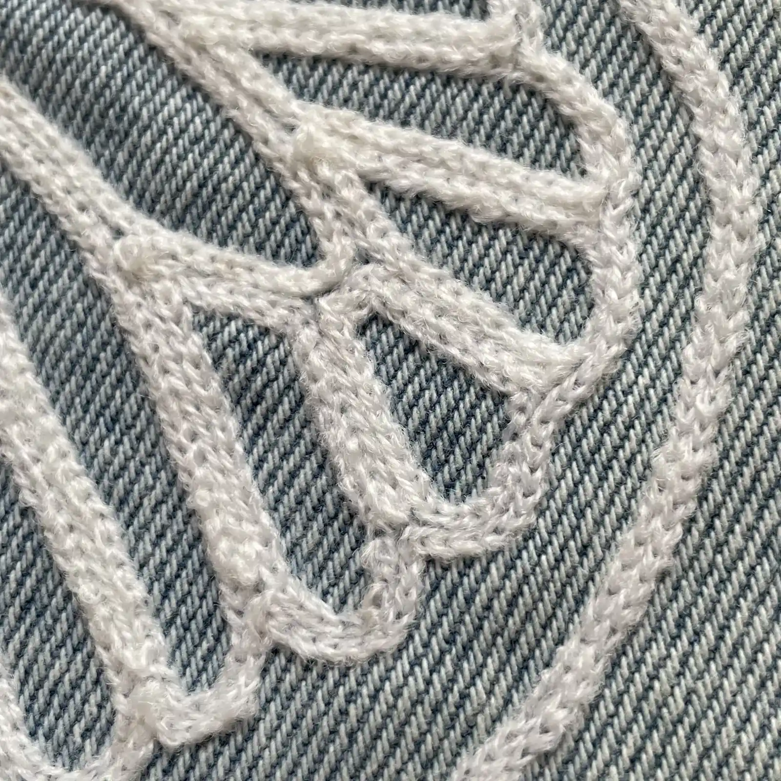 毛巾绣定制|蝴蝶勾毛锁链绣 图4